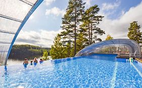 Arjaeng Camping & Stugor Sommarvik